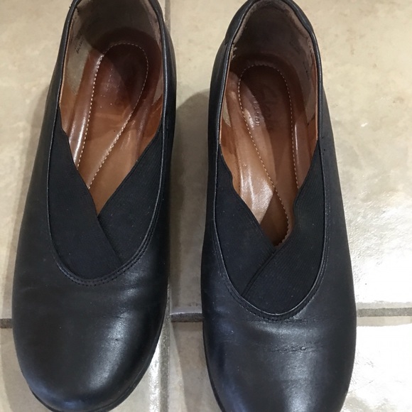 Clarks - Picture 3 of 6